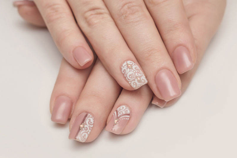 Comment enlever du vernis semi permanent ? Nos astuces